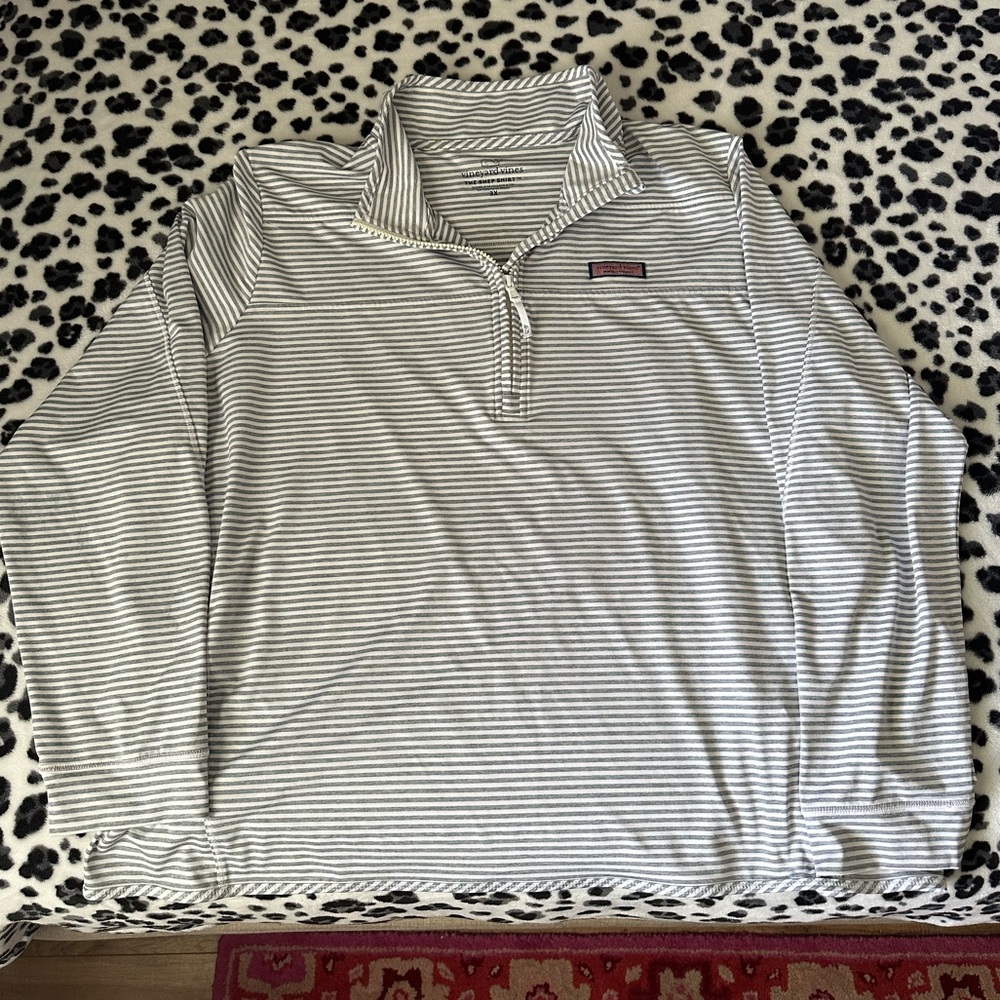 Vineyard Vines Men’s White and Navy Striped Half-Zip Pullover